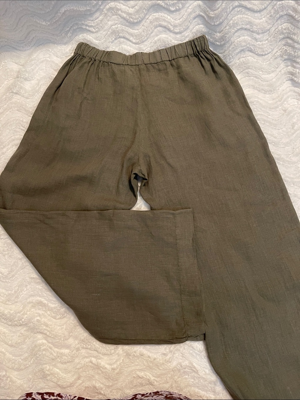 Lola Linen Velvet by Graham & Spencer Olive Green Wide-Leg Pants - Picture 10 of 15